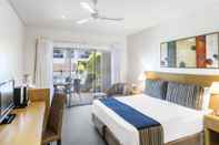 Kamar Tidur Oaks Broome Hotel