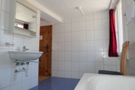 In-room Bathroom Hotel Franziskaner