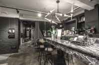 Bar, Cafe and Lounge Mmmio II Design Residence Myeongdong