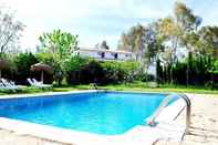 Swimming Pool Hotel Rural La Paloma