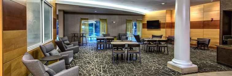 Lobi Springhill Suites by Marriott New Bern
