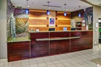 Lobi 4 Springhill Suites by Marriott New Bern