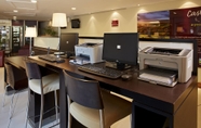 Functional Hall 7 Courtyard by Marriott London Gatwick Airport