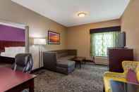 Common Space La Quinta Inn & Suites by Wyndham Port Orange / Daytona