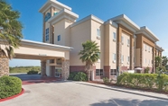 Exterior 5 La Quinta Inn & Suites by Wyndham Mathis