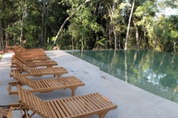 Swimming Pool Loi Suites Iguazú Hotel