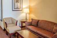 Common Space Comfort Inn & Suites Crestview