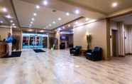 Lobby 2 Days Inn & Suites by Wyndham Edmonton Airport
