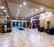 Lobby 2 Days Inn & Suites by Wyndham Edmonton Airport