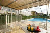 Swimming Pool Residhome Toulouse Occitania