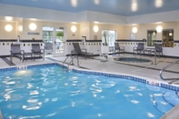 Swimming Pool Fairfield Inn & Suites by Marriott New Buffalo