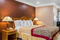 Bedroom Rodeway Inn Cypress - Near Cypress College