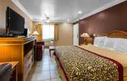 Bedroom 6 Rodeway Inn Cypress - Near Cypress College