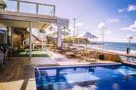 สระว่ายน้ำ Monte Pascoal Praia Hotel