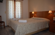Bedroom 7 Anemomilos Suites