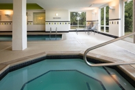 Swimming Pool Fairfield Inn & Suites by Marriott Conway