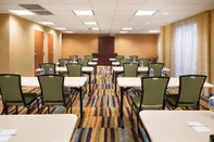 Functional Hall Fairfield Inn & Suites by Marriott Conway