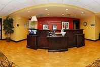 Lobby Hampton Inn & Suites Casper