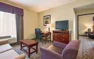 Common Space 5 La Quinta Inn & Suites by Wyndham Fort Worth NE Mall