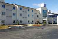 Exterior SureStay Plus Hotel by Best Western Niagara Falls East