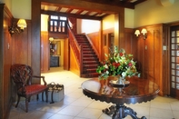 Lobby St James Manor