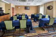 Ruangan Fungsional Fairfield Inn & Suites by Marriott Verona