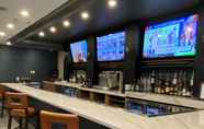 Bar, Cafe and Lounge 3 DoubleTree by Hilton Denver International Airport