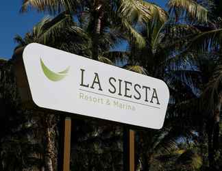 Exterior 2 La Siesta Resort & Villas