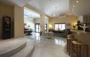 Lobi 4 Efplias Hotel Apartments and Suites