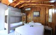 Kamar Tidur 3 Leda Beach Hotel