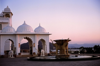 Luar Bangunan 4 Radisson Blu Udaipur Palace Resort & Spa