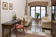 Lobby Albergo La Corte Albertina