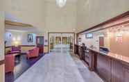 Lobby 3 Super 8 by Wyndham Hidalgo/McAllen Area