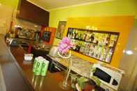 Quầy bar, cafe và phòng lounge Hotel Alibì