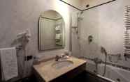 In-room Bathroom 2 Hotel Ca' Alvise