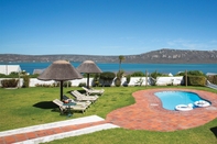 Swimming Pool The Farmhouse Hotel