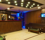 Lobby 7 Airport Hotel Vishal Residency