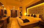Bedroom 7 Hotel Shantiidoot