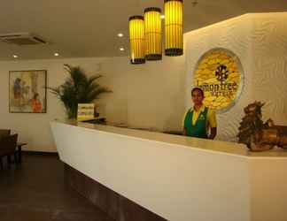 Lobi 2 Lemon Tree Hotel Chennai