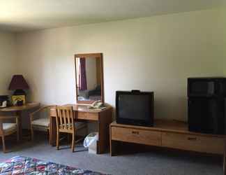 Bedroom 2 Motel 6 Prairie Du Chien, WI