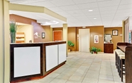 Lobby 4 Microtel Inn & Suites by Wyndham Bryson City