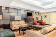 Lobby La Quinta Inn & Suites by Wyndham Ennis