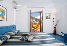 Bedroom 6 Hotel Conte - S. Angelo Bay