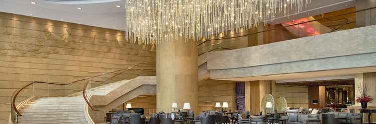 Lobby New World Dalian Hotel