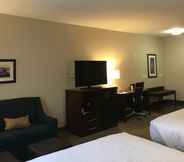 Bedroom 3 Comfort Suites