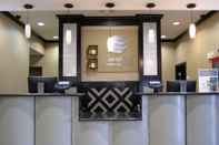 Lobi Comfort Inn & Suites Dallas Medical - Market Center