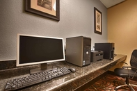 Functional Hall Best Western Orange Inn & Suites