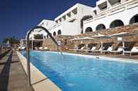 Swimming Pool Hotel Perrakis