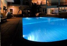 Swimming Pool 6 Little Inn