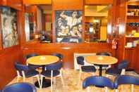 Bar, Kafe dan Lounge Hotel Igea